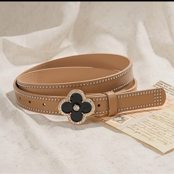 Clover belt - Picture 3 of 4